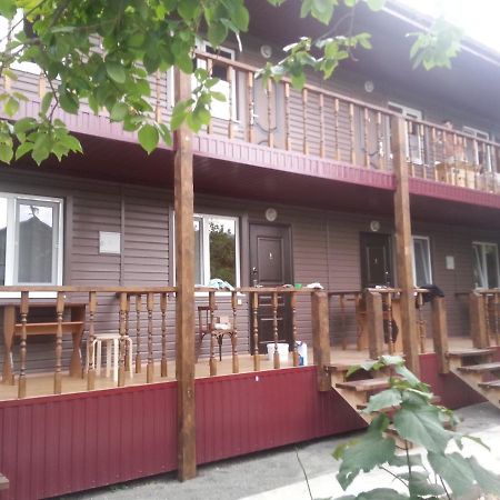 Guest House Yuzhnaya Palmira Pitsunda Exterior foto